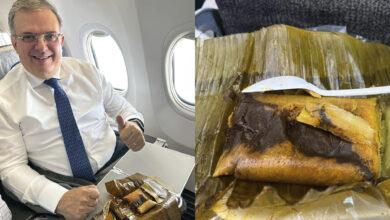 Photo of Ebrard invita los tamales en pleno vuelo 