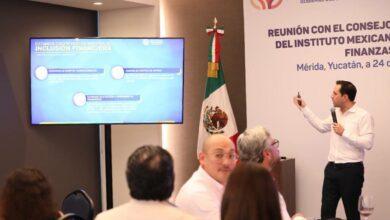 Photo of Mauricio Vila presenta ventajas competitivas de Yucatán al IMEF