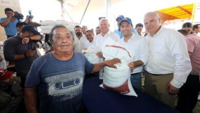 Photo of Mauricio Vila preside entrega de Fertilizantes para el Bienestar
