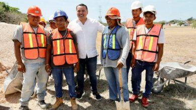 Photo of Renán Barrera supervisa construcción del Parque Lineal en Pacabtún