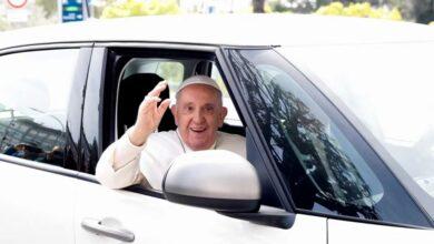 Photo of “Aún estoy vivo”: Papa Francisco es dado de alta