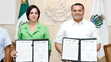 Photo of Renán Barrera impulsa proyectos culturales con Cuba 