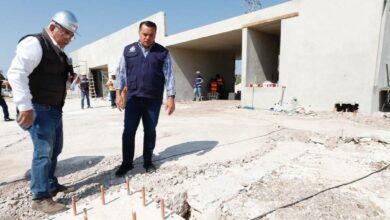 Photo of Renán Barrera supervisa construcción de nuevo gimnasio municipal