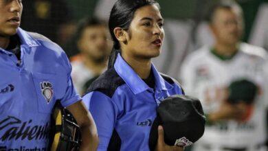 Photo of Julissa hace historia, segunda mujer umpire en la LMB