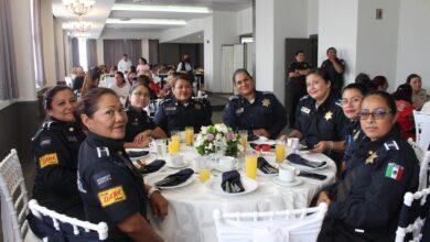 Photo of Policías y Guadaparques de Mérida celebran a Día de las Madres