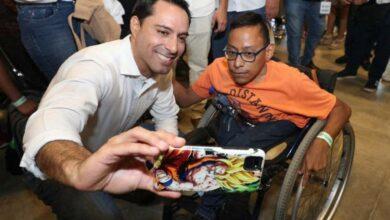 Photo of Jóvenes reconocen el trabajo de Mauricio Vila