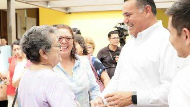Photo of Renán Barrera firma convenio con Oxxo por las personas mayores