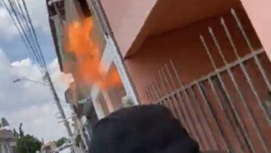 Photo of Con bombas molotov,  atacan casa de un menor que mató a un gato