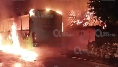 Photo of Se incendia autobús y casa de huano en Kinchil