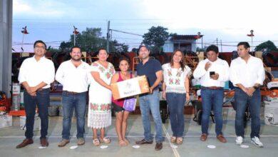 Photo of Mauricio Vila transforma la vida de familias de Chapab