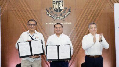 Photo of Renán Barrera firma convenio para ofrecer vacantes en Gobierno Federal 