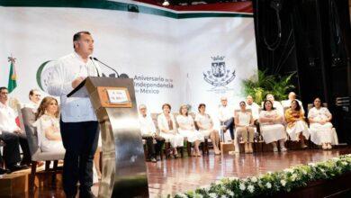 Photo of Renán Barrera encabeza festejos patrios en Mérida