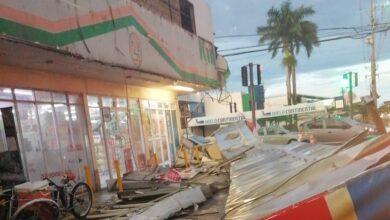 Photo of Se desploma fachada de tienda en la Canek