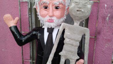 Photo of Crean piñata de Jaime Maussan y su extraterrestre