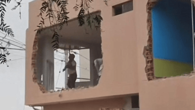Photo of Demuele la casa de su exesposo para no devolvérsela. VIDEO
