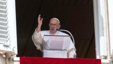 Photo of Papa Francisco pide proteger la “dignidad humana” ante el “fenómeno migratorio”