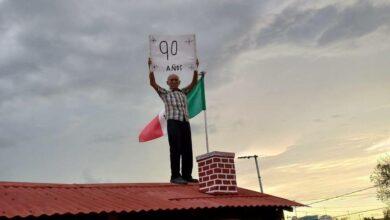 Photo of Festeja sus 90 años y presume su agilidad