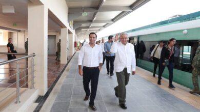 Photo of Vila acompaña a AMLO en recorrido del Tren Maya