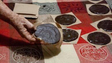 Photo of “Rosita”: Tablillas de chocolate artesanales para Día de Muertos