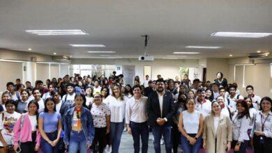 Photo of Cecilia Patrón hace equipo con los jóvenes