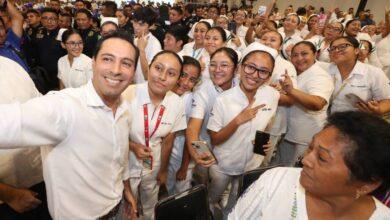 Photo of Vila presenta la Tarjeta Universal de Salud; acercará servicios 