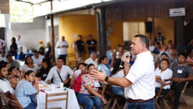 Photo of Renán Barrera escucha al Sur de Yucatán