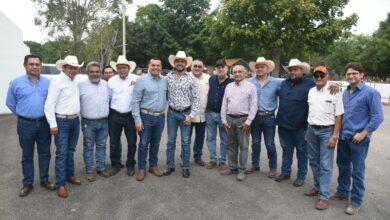 Photo of Renán Barrera festeja el Día del Ganadero con productores