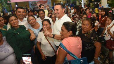 Photo of “Las mujeres son la esperanza” Renán Barrera