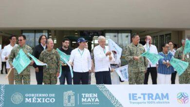 Photo of Vila y AMLO dan el banderazo inaugural del Ie-tram