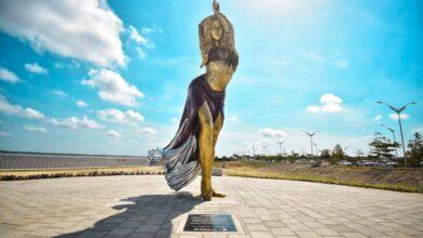 Photo of Inauguran monumental escultura de Shakira en su natal Barranquilla