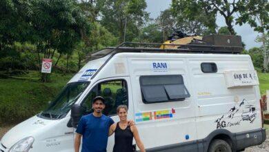 Photo of Argentinos trotamundos ofrecen sus servicios para ayudar a sus perros