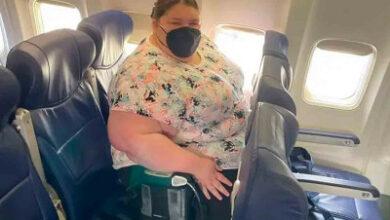 Photo of Critican a mujer talla grande por negar su asiento extra en avión a niño