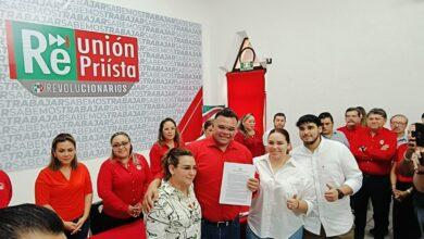 Photo of Rolando Zapata se registra como aspirante al Senado 