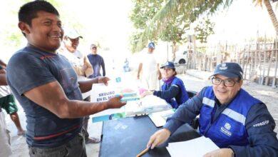 Photo of Entregan apoyos del programa de Respeto a la Veda del Mero a pescadores