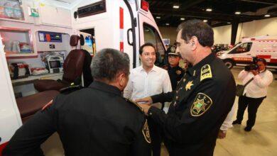 Photo of Con más patrullas y ambulancias, Mauricio Vila refuerza la seguridad  