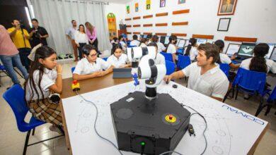 Photo of Mauricio Vila impulsa la educación tecnológica 