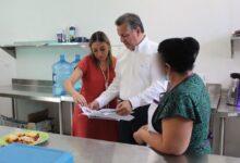 Photo of Alejandro Ruz visita el Centro de Atención y Refugio para Mujeres