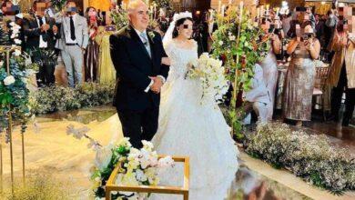 Photo of Critican lujosa boda de hija del fundador de la iglesia “Cristo Vive”