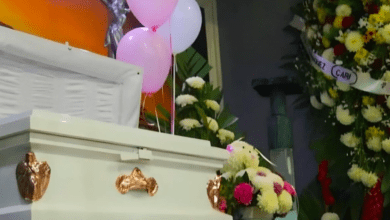 Photo of Bebé resucita durante su funeral