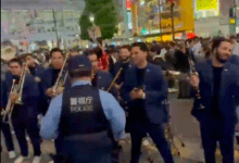Photo of El Recodo da concierto en calles de Japón y los detienen