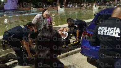 Photo of Se sube a fuente y arrolla a una mujer en Parque de las Américas