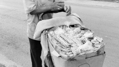 Photo of Piden apoyar abuelito en su venta de dulces yucatecos