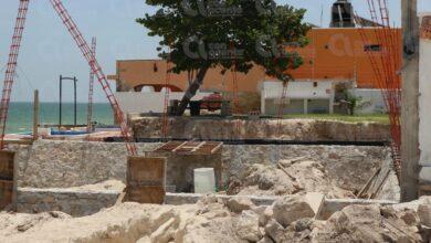 Photo of Clausuran construcción en plena playa de Chelem