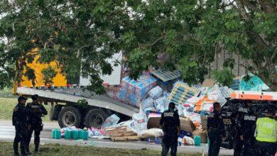 Photo of Rapiña en Mérida tras accidente de tráiler 