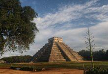 Photo of Desciende la “serpiente lunar” en Chichén Itzá