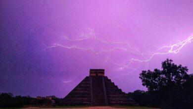 Photo of Increíbles rayos iluminan Chichén Itzá