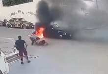 Photo of Salvan a madre e hija cuando se incendiaba su vochito