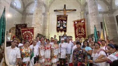 Photo of Panaderos regalan 10 mil panes en Catedral