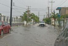 Photo of Calles de Progreso bajo el agua tras paso de “Milton”  