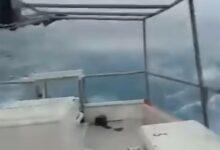 Photo of Pescadores graban desde su barco al huracán “Milton” en medio del mar